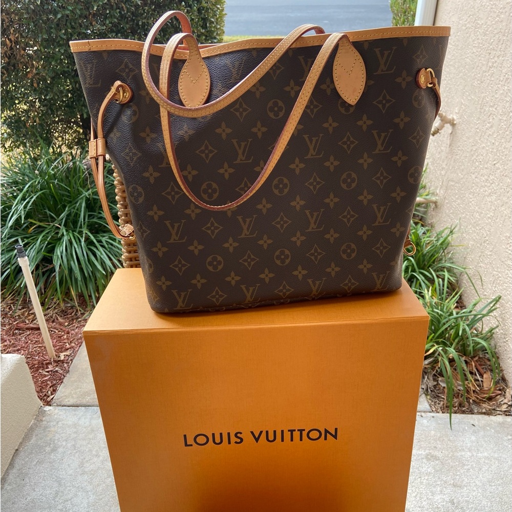 Authentic Louis Vuitton Neverfull MM Monogram Brown Tote Bag